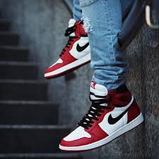 Air Jordan 1 Retro High Og Chicago Air Jordans Air Jordans Retro Sneakers Fashion