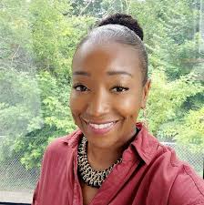 Halle Berry training for John Wick 3. She kinda trill with it too 👀