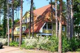 Ferienwohnung haus hinter den dünen app. Hilfe Fur Ihre Urlaubsplanung Ferienkalender Kurtaxe Reiserucktritts Versicherung Detailansicht Waldsiedlung Waldsiedlung Kusters Allee 18375 Prerow Anfragen Und Reservierung Uber H S Vermietung Bernsteinweg 1 18357 Prerow Tel 038233 69474