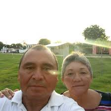 Alejandro Fernández dijo que suele tomarse uno o dos tragos porque sufre  ataques de ansiedad y pánico, pero como no había comido nada, antes de su  presentación en León, "se le subió".