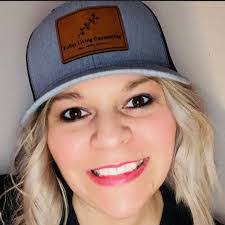 Jessica Cowan's Instagram, Twitter & Facebook