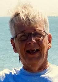 Eric Hinz's Instagram, Twitter & Facebook