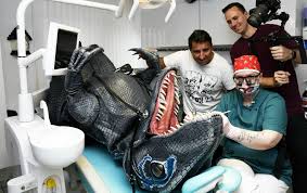 Projekt von Steffi und Roland Bartsch: Dino bei Zahnärztin