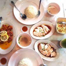 • masuk semua bahan sup kecuali ayam, sengkuang dan lada sulah. 9 Best Chicken Rice In Ipoh You Should Not Miss In 2020 Besides Lou Wong