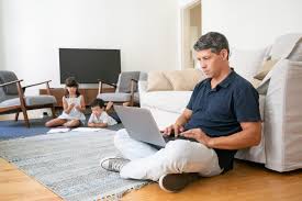 Assim como a recomendação de teletrabalho para atividades administrativas não essenciais e escalonamento de horários para entrada e saída de trabalhadores do comércio. Pais Em Teletrabalho Como Conciliar A Familia E A Carreira