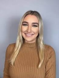 Lyndee Wright's Instagram, Twitter & Facebook