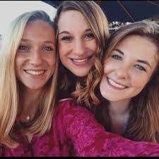 Amanda Pribble's Instagram, Twitter & Facebook