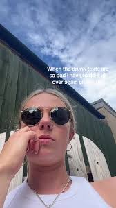 Alicia Freed's Instagram, Twitter & Facebook