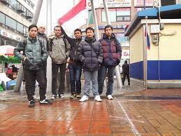 Dia punya standar investasi, misal saya. Lelaki Ini Jelaskan Tentang Kerja Di Korea Selatan Dan Risiko Yang Anda Perlu Tahu Iluminasi