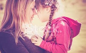 Pure liebe #katzenliebe #katzenfreund #katze #cat #pureliebe #samtpfötchen #katzenleben #mycat #catlife @duliebstkatzen @lovelygirl999 @stockssarah #wirliebenkatzen pic.twitter.com/hdm1sggn7c. Mutter Und Tochter Pure Liebe Stockfotos Freeimages Com