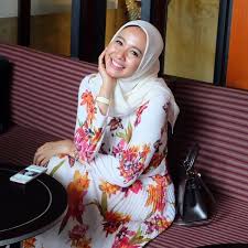 Instagram Photo By Laudya Cynthia Bella Mar 27 2016 At 6 52am Utc Kebaya Hijab Favorite Outfit Hijab Chic