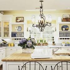 Country Kitchen Love The Soft Yellow And Clean White Look In 2020 Country Kitchen Yellow Country Kitchens French Country Kitchens