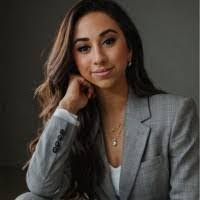 Brianna Gill's Instagram, Twitter & Facebook