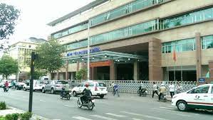 Đây là bệnh viện lớn, có đông bệnh nhân từ các tỉnh thành về khám chữa bệnh, nên quyết định này khiến nhiều người bệnh bất ngờ. Gia Kham Bá»‡nh Viá»‡n Ä'áº¡i Há»c Y DÆ°á»£c Tphcm La Bao Nhieu Alobacsi Æ¡i