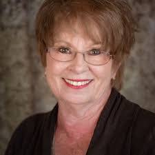 Mary Buescher's Instagram, Twitter & Facebook