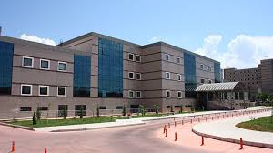 Evet istediğim hastaneden kolaylıkla randevu alabiliyorum. Afyon Kocatepe Universitesi Hastanesi Demars Insaat