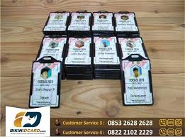 Anda bisa mendapatkan kartu tanda pengenal panitia dari bahan kertas dengan ukuran di atas, di bikinidcard.com. Cetak Id Card Panitia Atau Kartu Panitia Berkualitas Harga Bersahabat