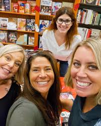 🏈 BOOK ANNOUNCEMENT 🏈 ⁣ 𝐓𝐈𝐓𝐋𝐄: Dare You To Hate Me⁣ 𝐆𝐄𝐍𝐑𝐄: New  adult romance⁣ 𝐓𝐑𝐎𝐏𝐄: College/sports, friends to lovers⁣ ⁣  𝐁𝐋𝐔𝐑𝐁:⁣ ⁣ When I asked my best friend to run away