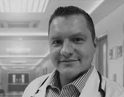 Albert Chmielewski's Instagram, Twitter & Facebook