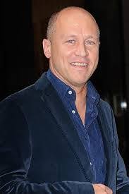 Joe Bays's Instagram, Twitter & Facebook