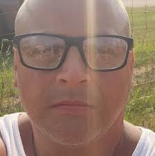 What's the best type of paint to pick up for the rocks?