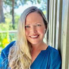 We're proud to announce our Director of Indigenous Banking Strategy, Michelle  Laviolette!