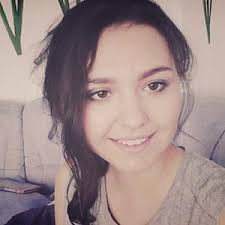 Debora Herrmann's Instagram, Twitter & Facebook