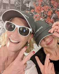 Amber Barry's Instagram, Twitter & Facebook