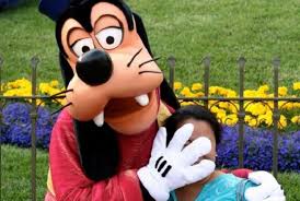 Jadwal buka taman rusa / setiap hari, 24jam hari libur:. Disney Kembali Buka Toko Mainan Di Rusia Republika Online