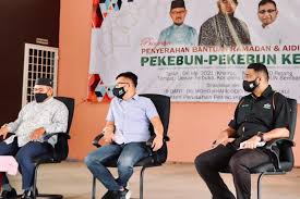 Kementerian perusahaan perusahaan perladangan dan komoditi. Qfox078wznep5m