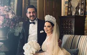 وكتب معاذ الحمدلله رب العالمين الذي بنعمته تتم الصالحات، اليوم صرنا. Ø§Ù„Ø£Ù…Ù† Ø§Ù„Ø£Ø±Ø¯Ù†ÙŠ ÙŠØ³ØªØ¯Ø¹ÙŠ Ø²ÙˆØ¬ Ø§Ù„ÙÙ†Ø§Ù†Ø© Ø¯ÙŠØ§Ù†Ø§ ÙƒØ±Ø²ÙˆÙ† ÙÙˆØ± Ø±ÙˆÙˆØ¯Ø§Ùˆ Ù†ÙŠØª