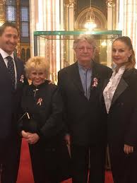 Esztergályos cecília (2020) halász judit (2003) hámori ildikó (2006) hernádi judit (2020) komlós juci (1998) kútvölgyi erzsébet (2013) lázár kati (2021) lehoczky zsuzsa (2003) lorán lenke (2010) lukács margit (1997) margitai ági (2006) máthé erzsi (1998) molnár piroska (1999) moór marianna (2004) pap vera (2015) pécsi. Fodor Rajmund Kozos Fotot Posztolt Anyosaval Esztergalyos Ceciliaval
