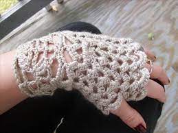 Not so these crocheted beauties, that are playful, fun and easy to make. 48 Marvelous Crochet Fingerless Gloves Pattern