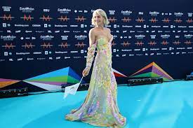 In 2013 she joined the band otherview, but. Eurovision 2021 Poia Einai H Soyper Se3i Elena Tsagkrinoy Poy 8a Tragoydhsei El Diablo Gia Thn Kypro Zwh Iefimerida Gr