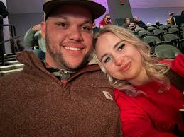 lil Saturday night trip to Tulsa to see our fav guy play live!✨