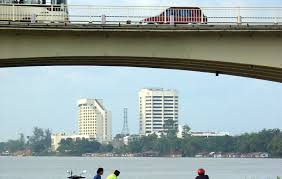 Bol druhým synom sultán ibrahim ibni almarhum. Man Feared Drowned After Jumping Off Sultan Yahya Petra Bridge In Kelantan The Star