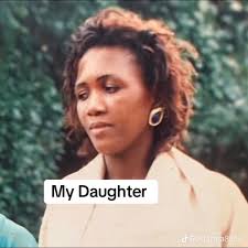 Their aunt didn't marry because of them. 🥹🥹Another day to cry for  strangers