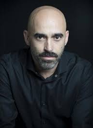 Turistas" de Marina Seresesky, con dirección de Álvaro Lavín