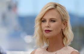 Charlize Theron: "Los papeles de villano son territorio vedado a las  mujeres"
