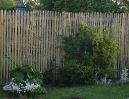 Staketenzaun Sichtschutz Hohe 1 75m Lattenabstand 2 3cm Rolle 5m Garten Zaun Ideen Sichtschutzzaun Garten Traumgarten