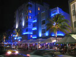 With over 18,000 square feet of striking architectural design thro File Night Architecture South Beach Miami Jpg Wikipedia