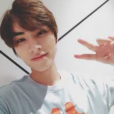 Iris On Twitter Selca Xiaojun August 8, 1999 zodiac sign: iris on twitter selca xiaojun