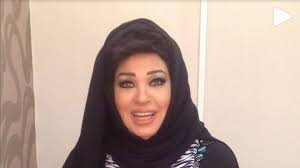 نشرت الفنانة المصرية الكبيرة فيفي_عبده صورةً جمعتها بوالدتها الراحلة التي تطلّ للمرة الأولى عبر (السوشيال ميديا)، ولم يرها الجمهور أبدًا من قبل. Ø¨Ø§Ù„Ø­Ø¬Ø§Ø¨ ÙÙŠÙÙŠ Ø¹Ø¨Ø¯Ù‡ ØªÙˆØµÙŠ Ù…ØªØ§Ø¨Ø¹ÙŠÙ‡Ø§ Ø¨Ø§Ù„ØµÙŠØ§Ù… Ø¨Ø­Ø¨ÙƒÙ… Ø®Ù…Ø³Ø© Ù…ÙˆØ§Ù‡ Ø§Ù„ÙˆØ·Ù†
