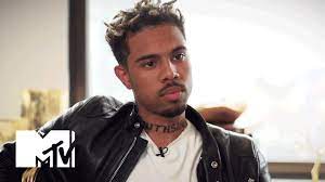 Vic Mensa Explains That His Kanye West Connection Runs Deeper Than Music Mtv Kanye West Chicago Kanye West Vic Mensa