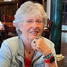 WORTHY OF SHARING ... To all of my friends who are overly self-impressed  with their Academia Credentials. The only people I call 'Doctor' are people  who graduated medical school and might have