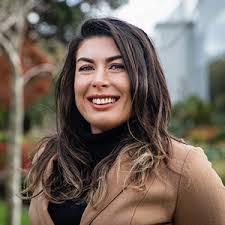 Aimee Mcgowan's Instagram, Twitter & Facebook