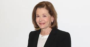 Jessica walter is game for anything. Uwmt0it2dvlgdm