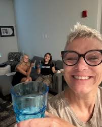 OLIVIA STRANGE (@oliviasummerrrr) • Instagram photos and videos