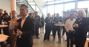 Dat maakte het telecombedrijf vandaag bekend. Kpn Startup Evening Networking Negotiating And Noshing In Eindhoven