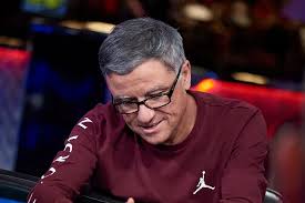 Six Remain in $10K Omaha Hi-Lo; Eli Elezra Leads as Players Prepare for  Climatic Showdown